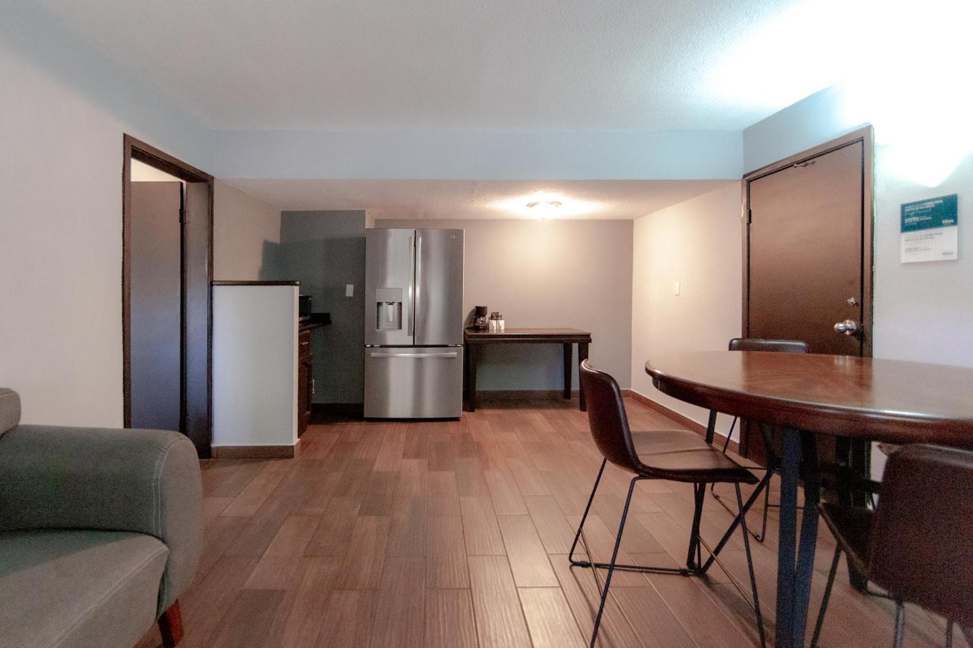 Inhouse Obregon Hotel Ciudad Obregón Eksteriør billede